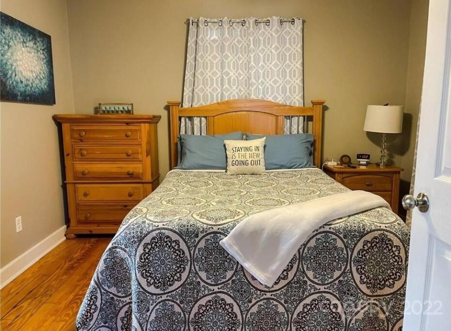 Charming Cottage In Morganton With Ample Parking 외부 사진