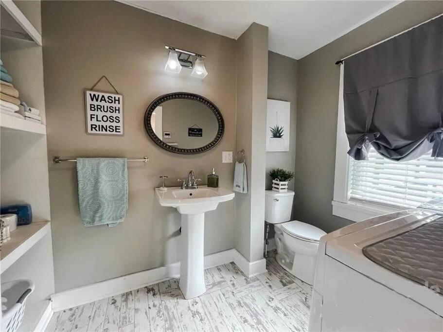 Charming Cottage In Morganton With Ample Parking 외부 사진